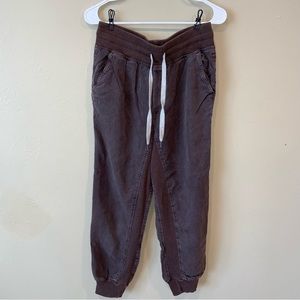 Aerie brown cargo jogger pants S